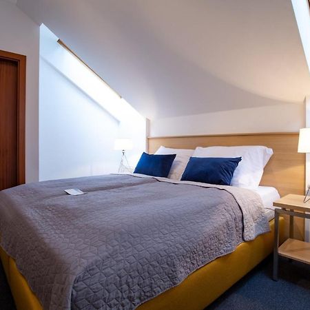 Greensgate Hotel Dysina Zewnętrze zdjęcie