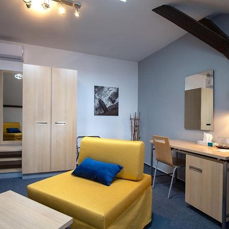 Greensgate Hotel Dysina Zewnętrze zdjęcie