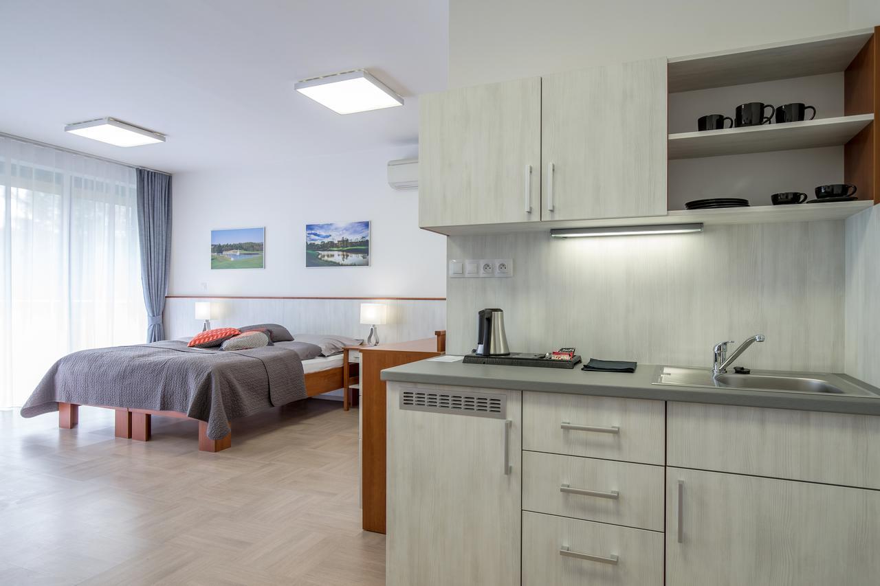 Greensgate Hotel Dysina Zewnętrze zdjęcie