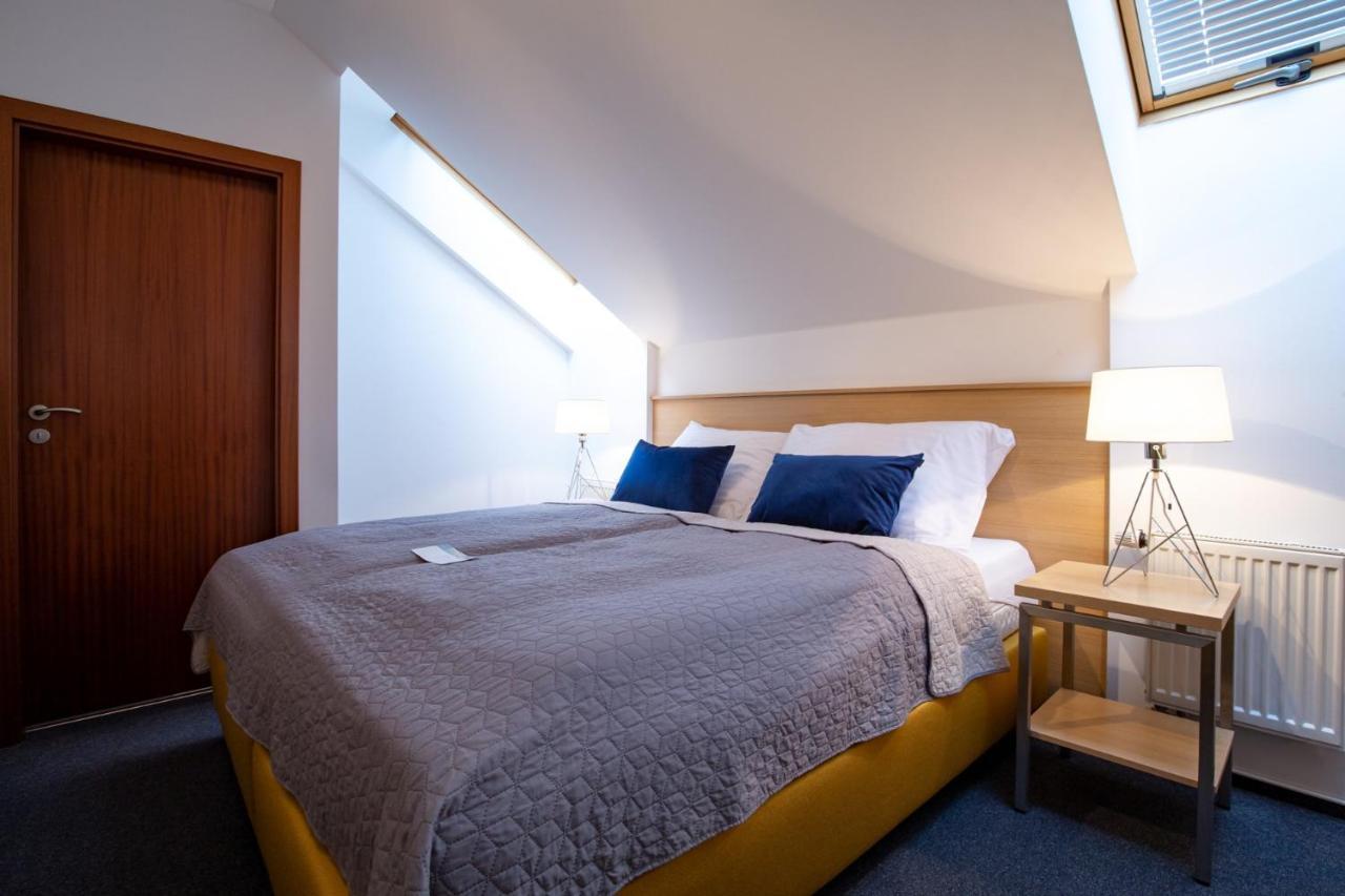 Greensgate Hotel Dysina Zewnętrze zdjęcie